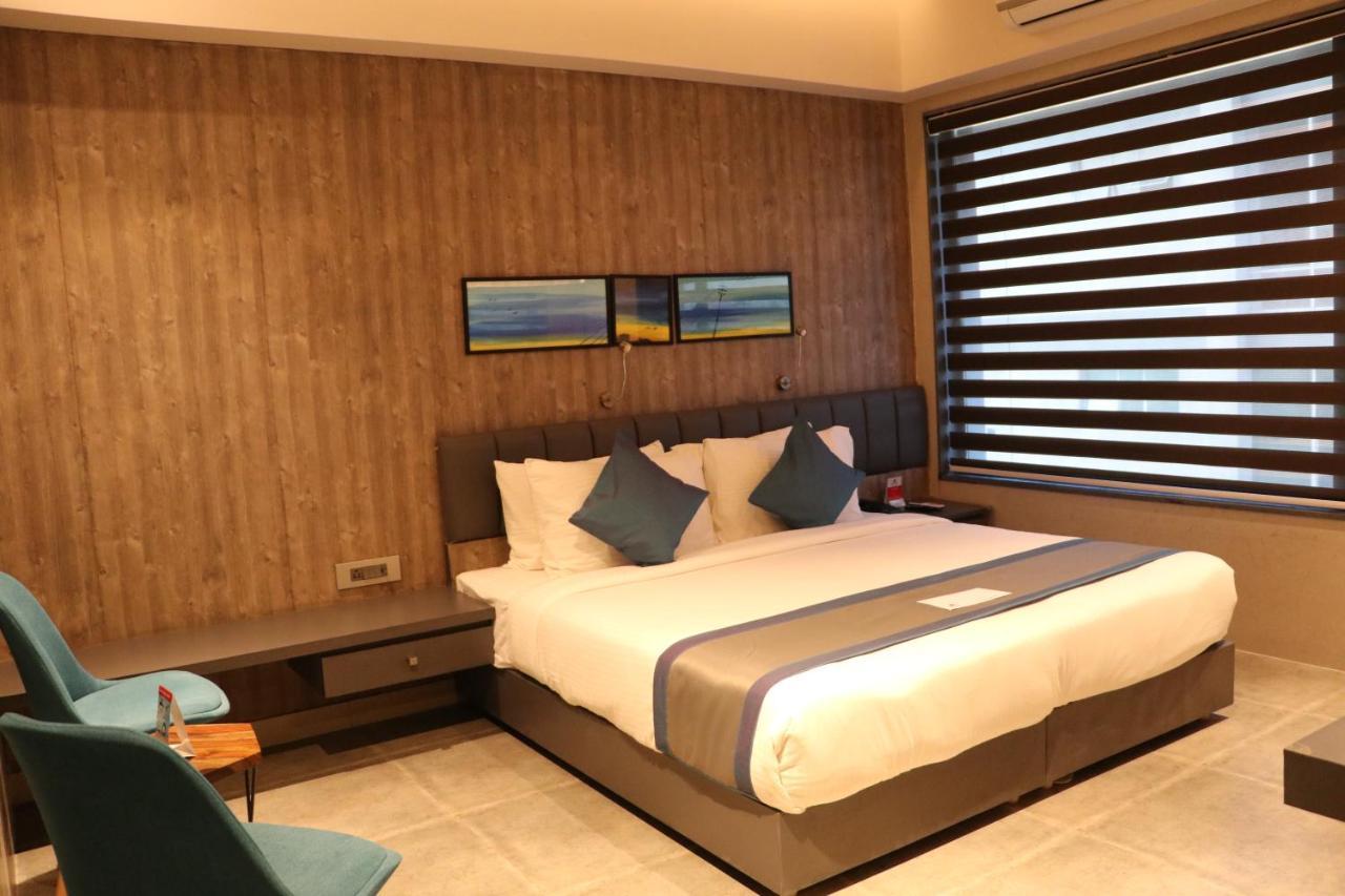 The Soni'Otel Haora Bagian luar foto