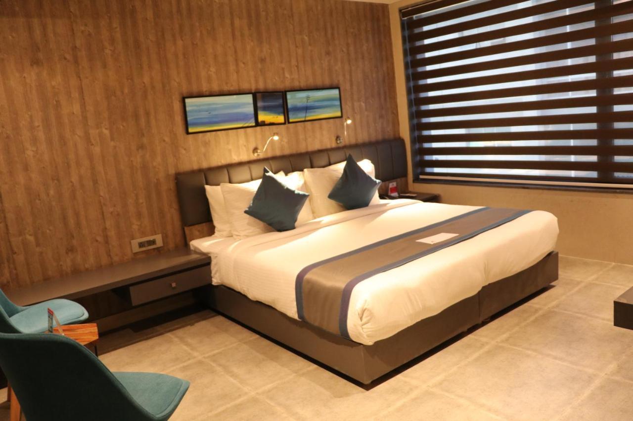 The Soni'Otel Haora Bagian luar foto
